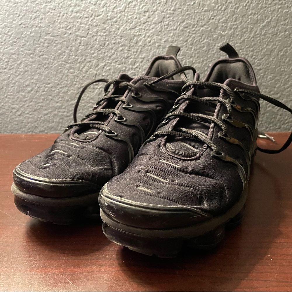 Nike Air VaporMax Plus Sneakers ‘Triple Black' (924453 004) - Size 8 Pre-Owned